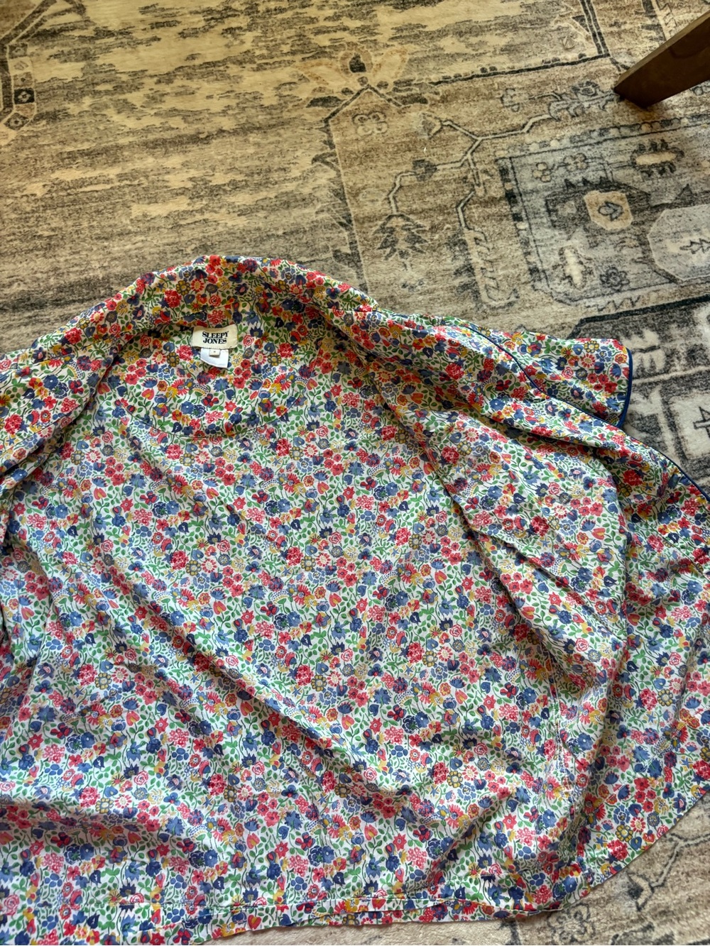 Sleepy jones floral pajama top button down blouse size S cotton - Picture 6 of 7